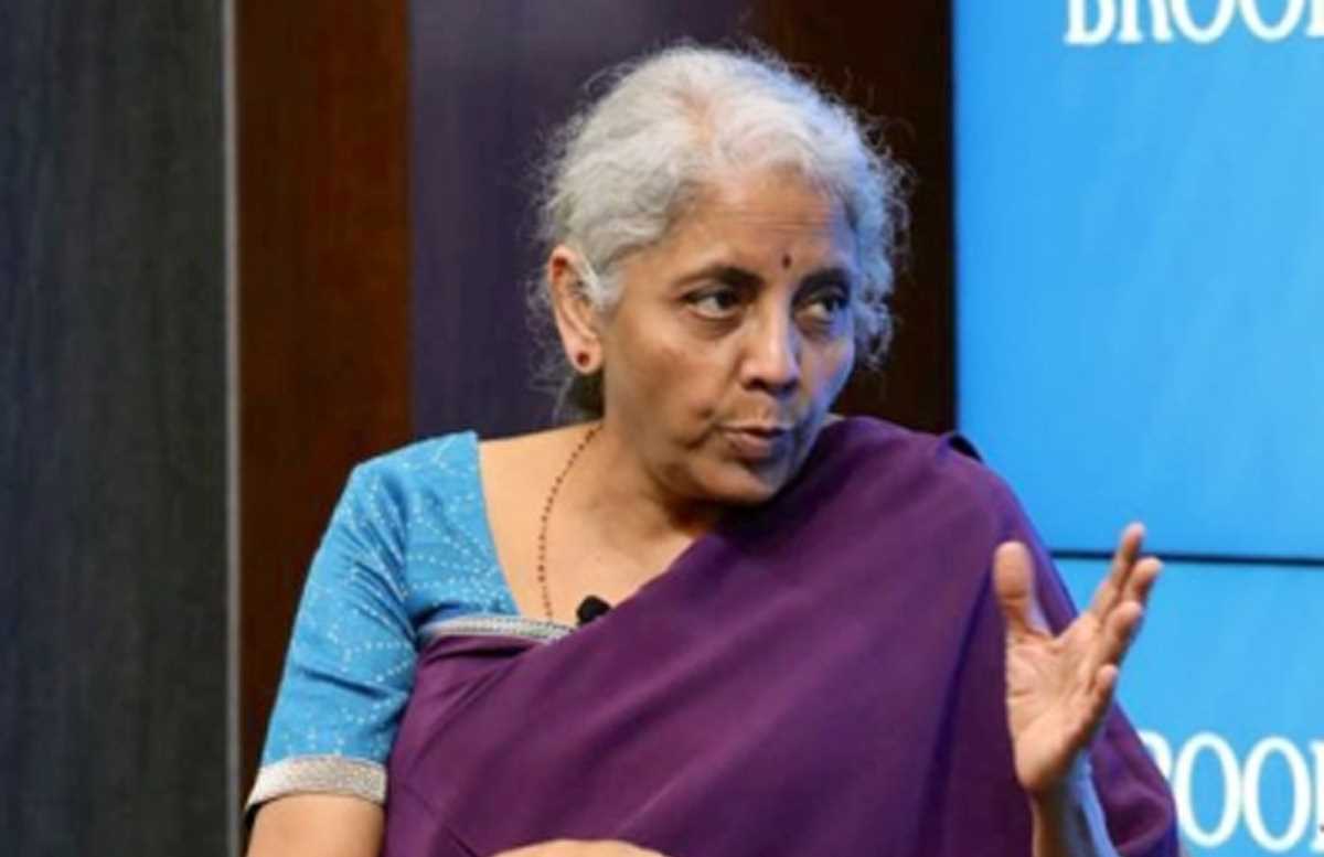 चालू वित्त वर्ष में प्रत्यक्ष कर संग्रह 21 प्रतिशत बढ़कर 13.7 लाख करोड़ रुपये के पार